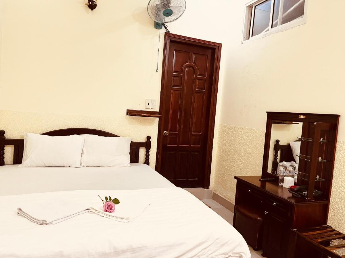 Khach San Xuan Quynh Hotel ดาลัด ภายนอก รูปภาพ
